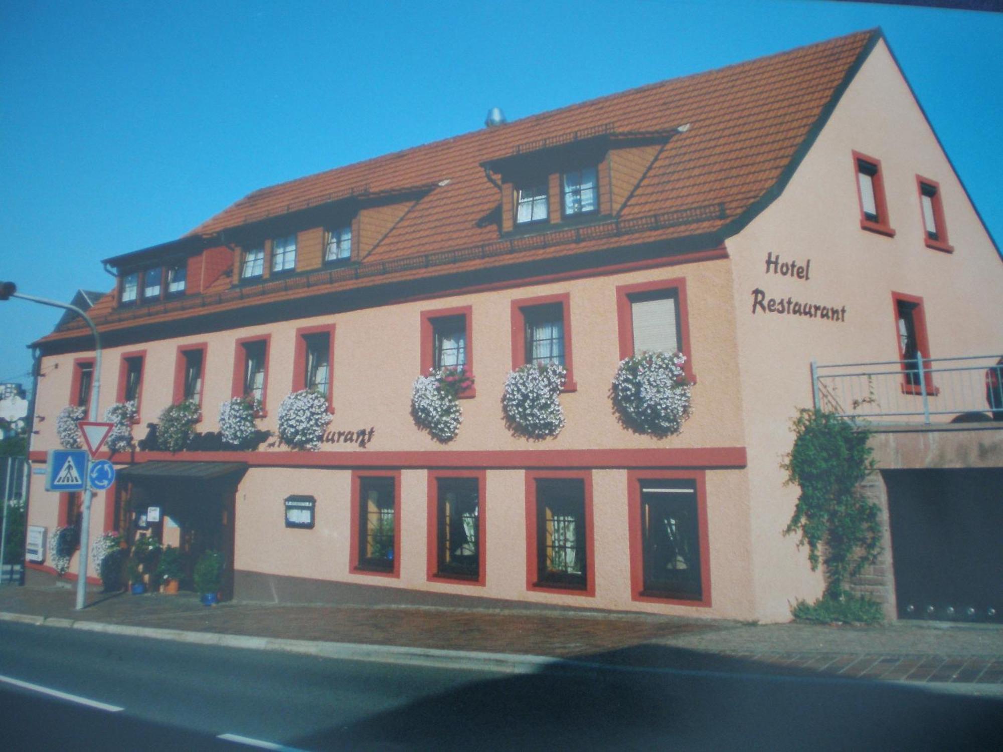 Hotel Restaurant Reichsadler Buchen  Esterno foto