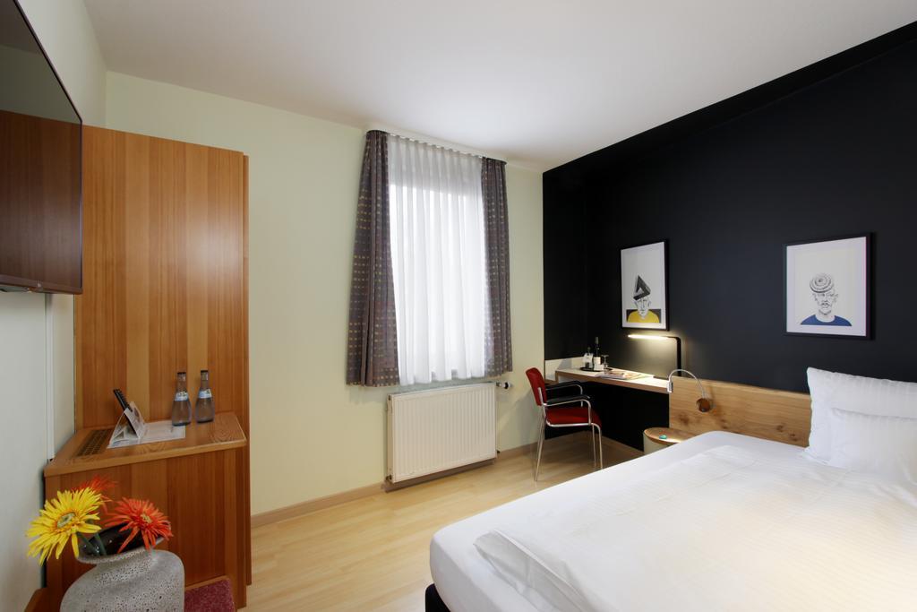 Hotel Restaurant Reichsadler Buchen  Esterno foto